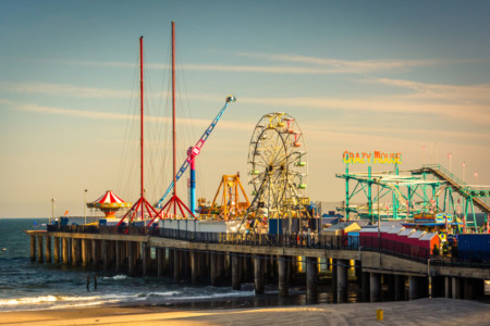 A pier with a ferris wheel in Atlantic City.